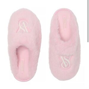 Victoria Secret Pink Fluffy Slippers, L